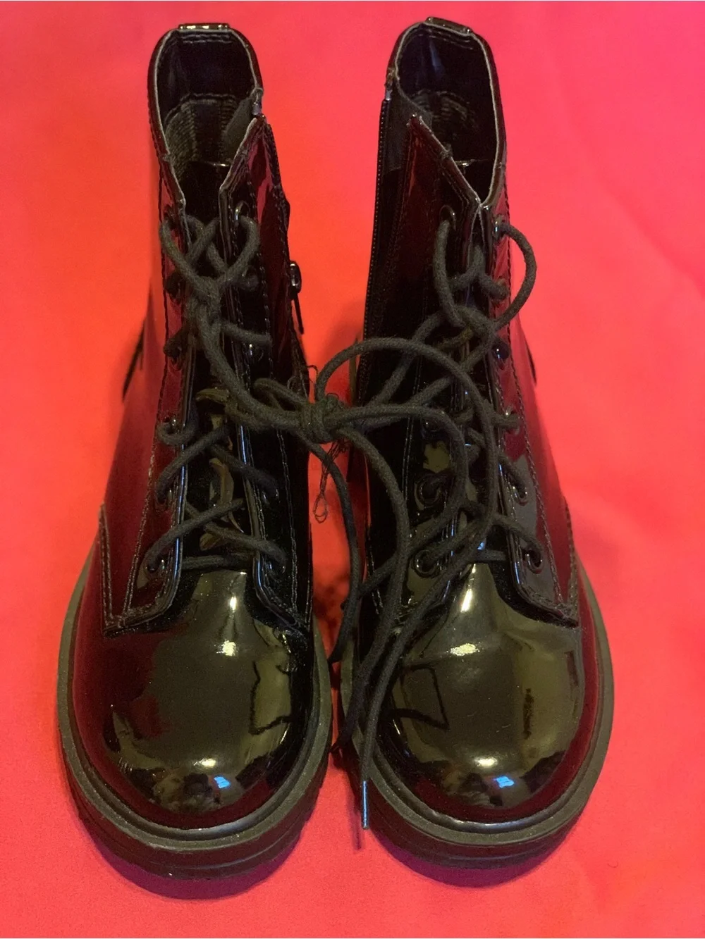 Unr8Ed stylish black